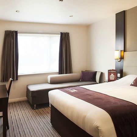 Premier Inn Stirling City Centre Екстер'єр фото