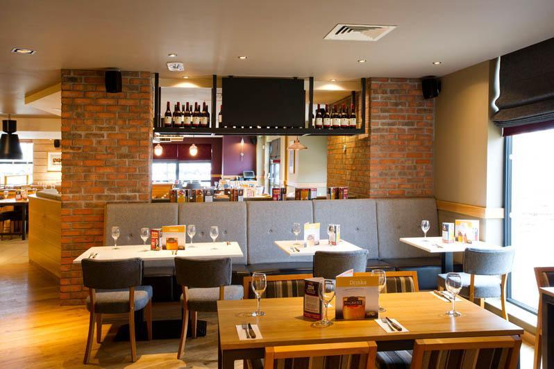 Premier Inn Stirling City Centre Екстер'єр фото