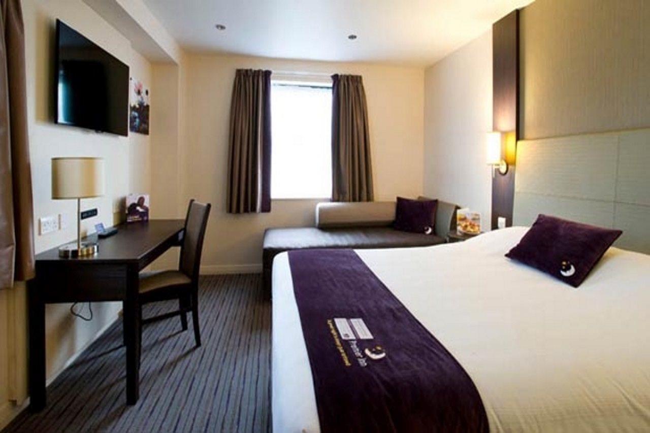 Premier Inn Stirling City Centre Екстер'єр фото